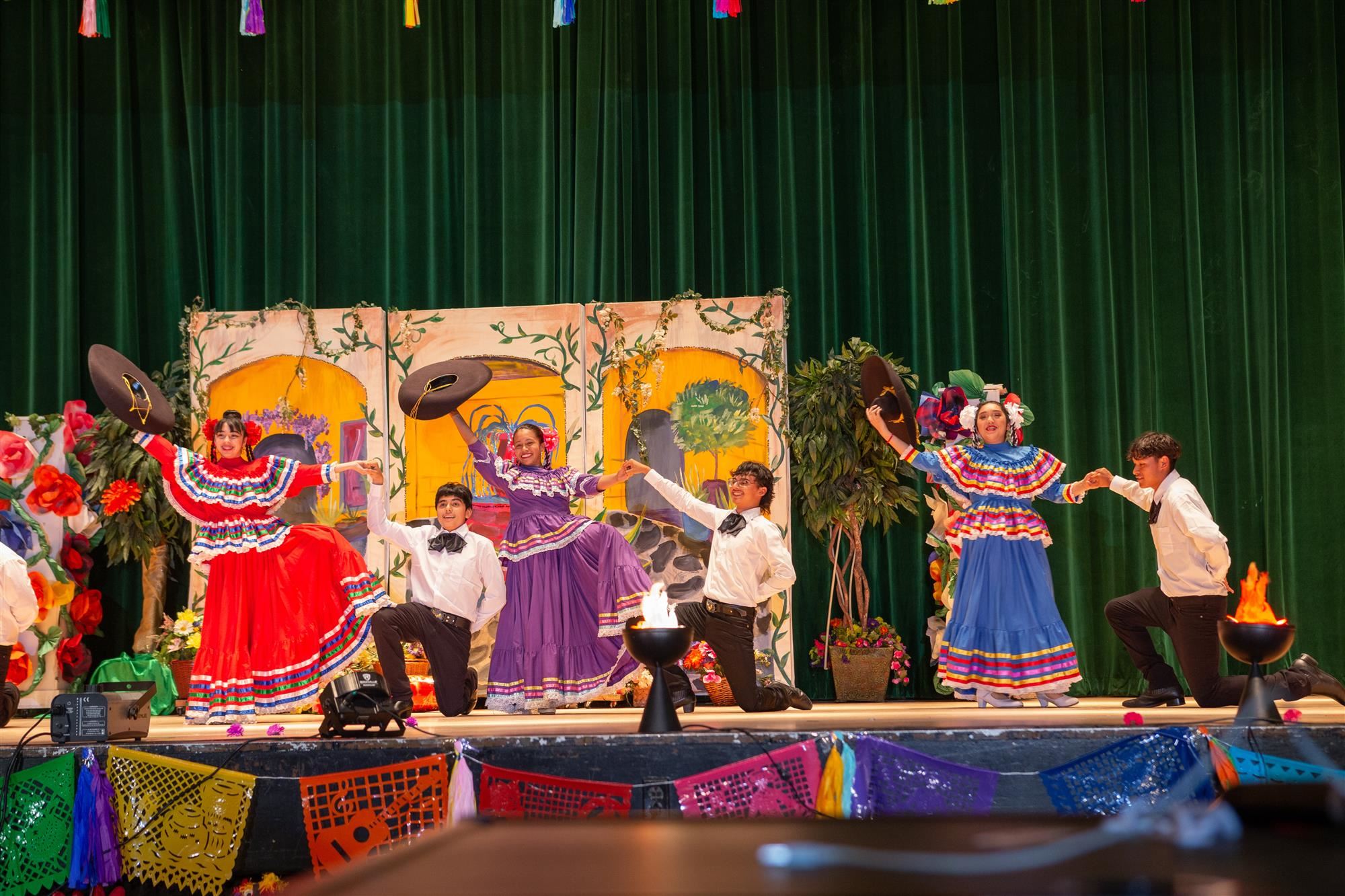 Students dancing the Jarabe Tapatio