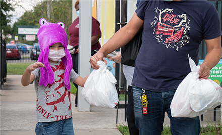 Food distribution