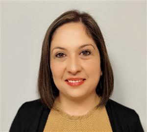 Mrs. Claudia Florez