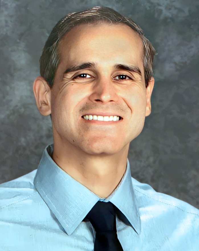 Luis Saenz