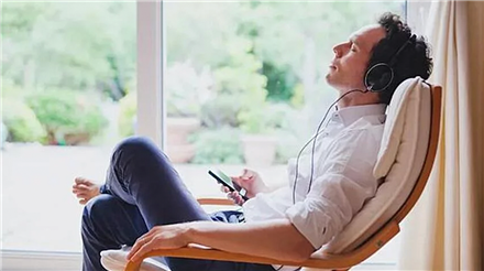  meditating man