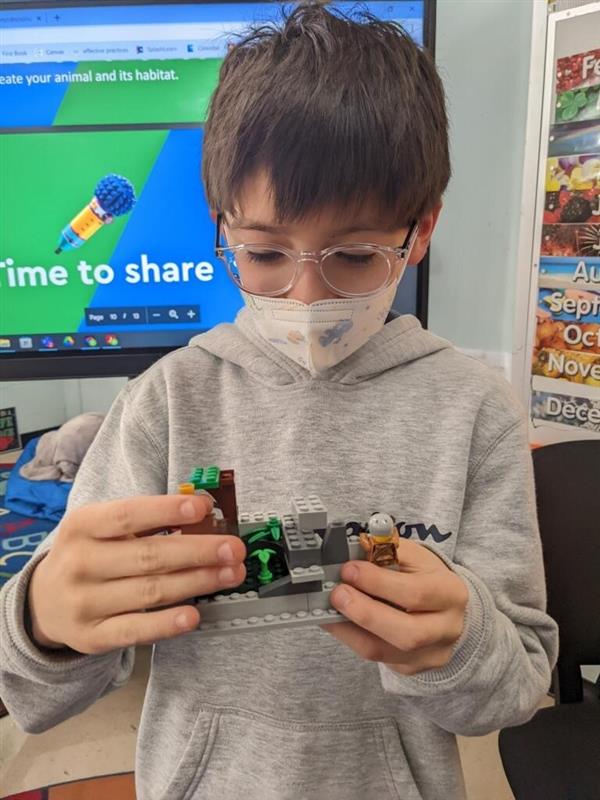 LEGO/ STEM Club / Overview