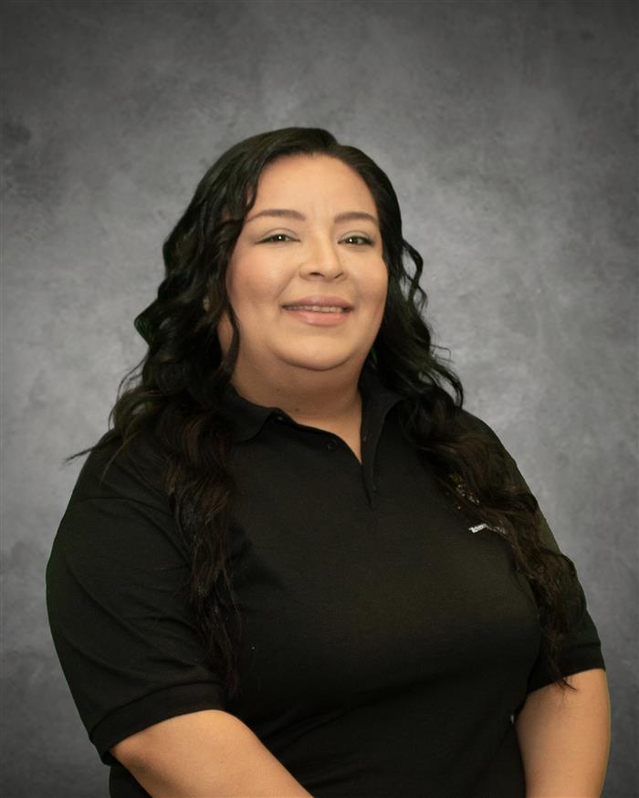 Stephanny Mejia, 8th grade Assistant Principal clerk